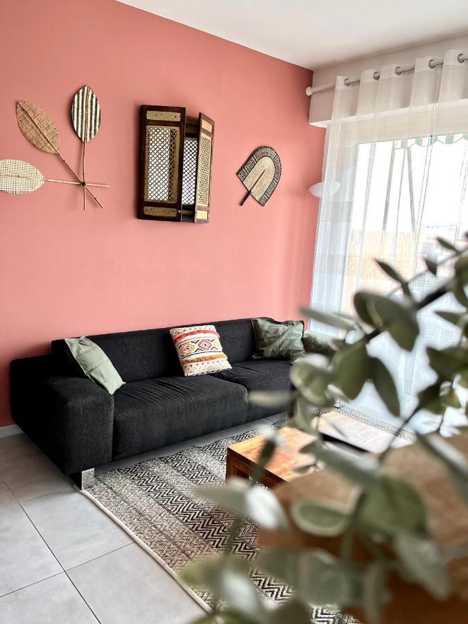 2 Bedrooms - Sea View Apartment Ницца Экстерьер фото