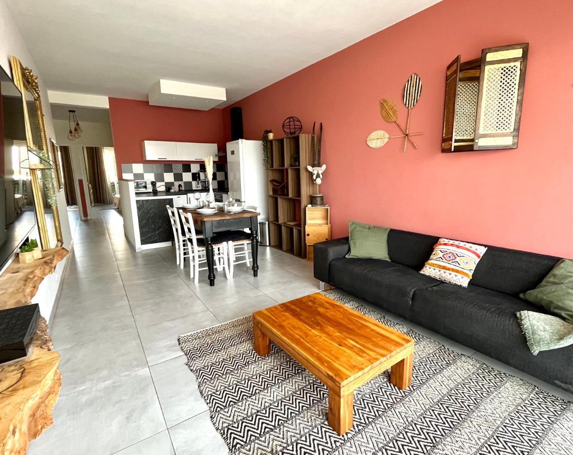2 Bedrooms - Sea View Apartment Ницца Экстерьер фото