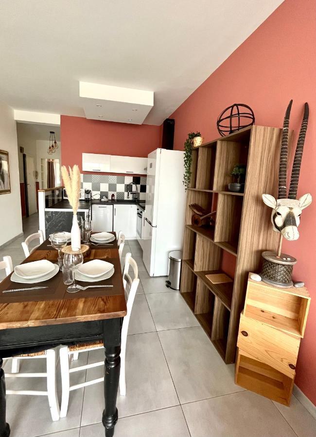 2 Bedrooms - Sea View Apartment Ницца Экстерьер фото